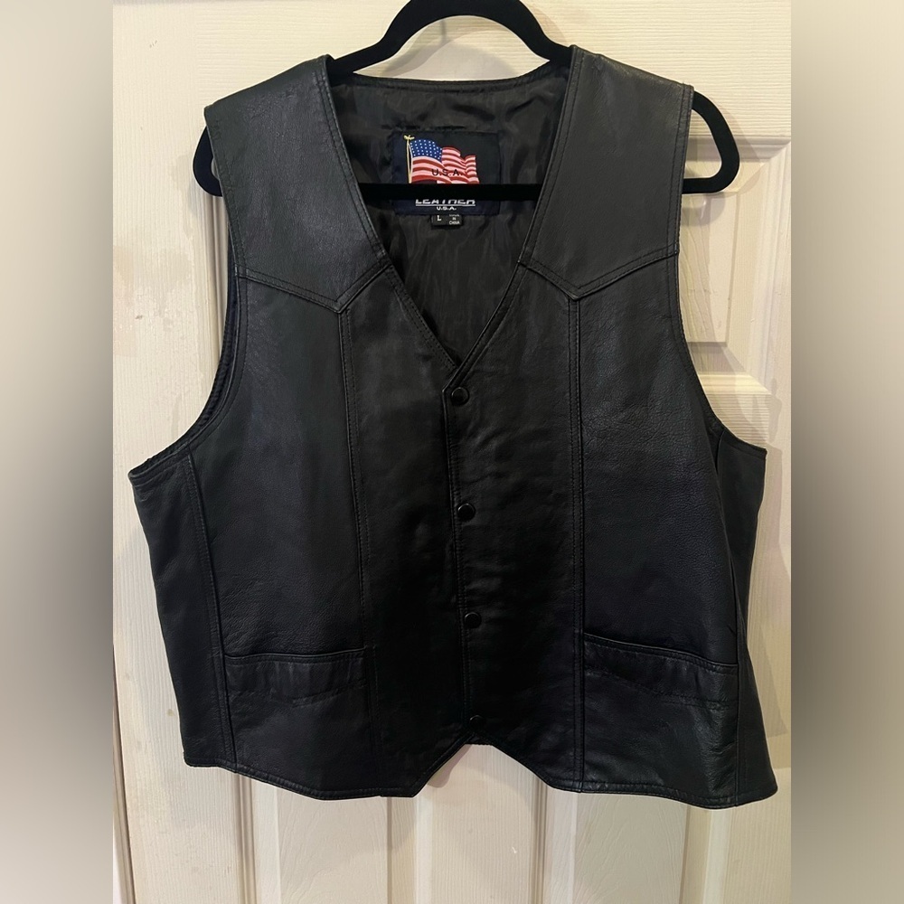 Leather Motorcycle Vest Eagle USA Flag Patch Logo Conceal Pocket